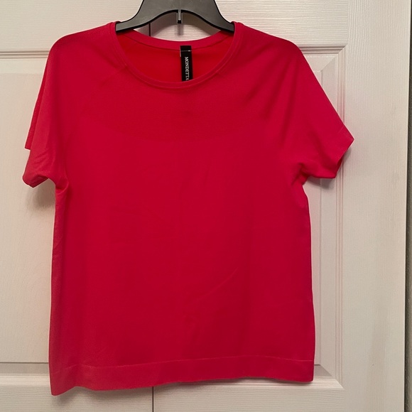 NWOT MONDETTA Pink Workout or Athletic Pullover Top Large Nice Quality - Picture 1 of 11